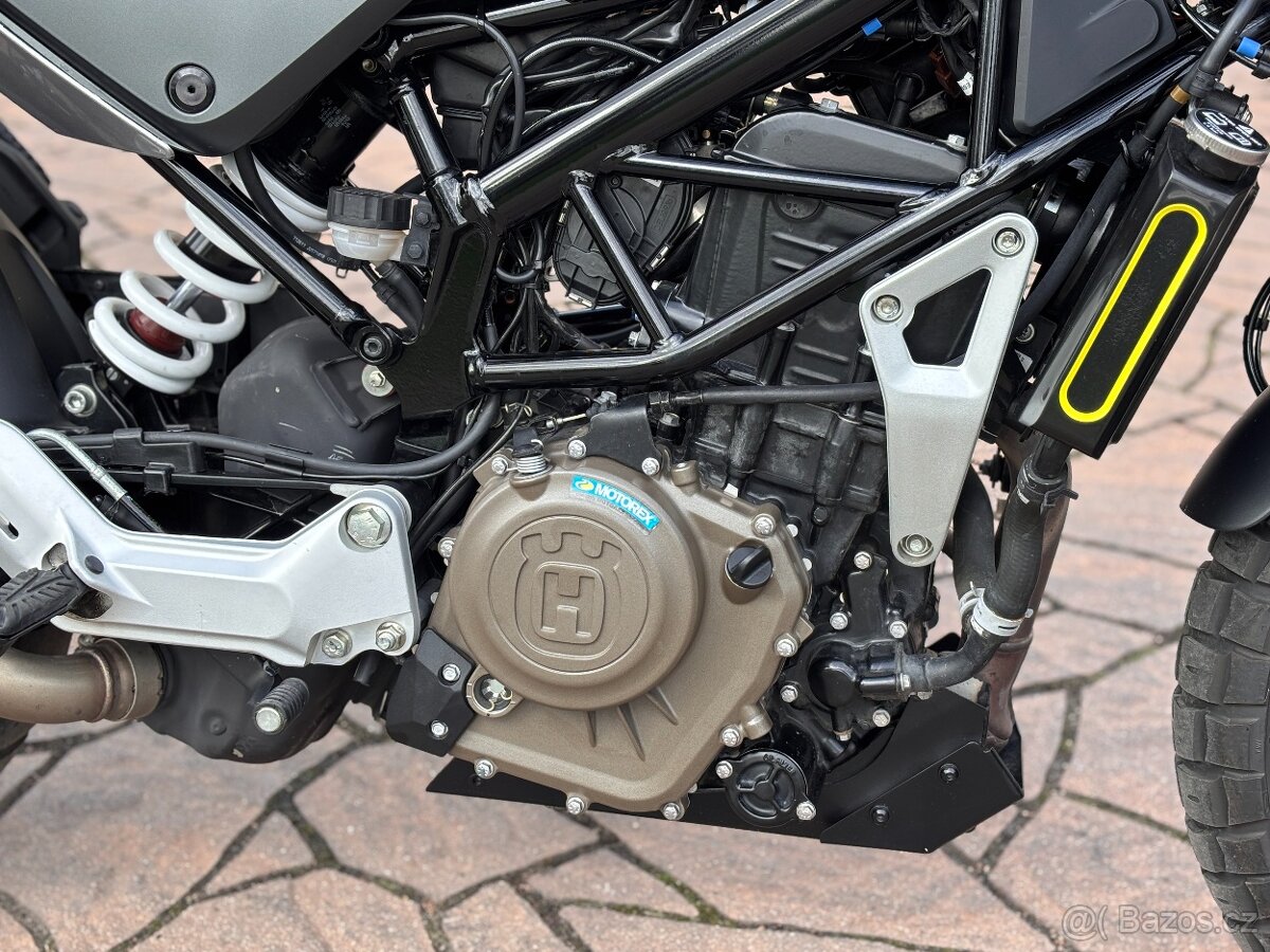 Husqvarna Svartpilen 401 2020, najeto 6000km - 11