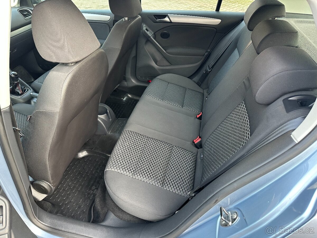 Volkswagen Golf 1.6MPI 75kW 2009 106321kmbez koroze - 11