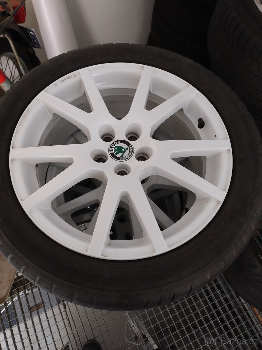 Kola Spider R17 originální bílé - 11