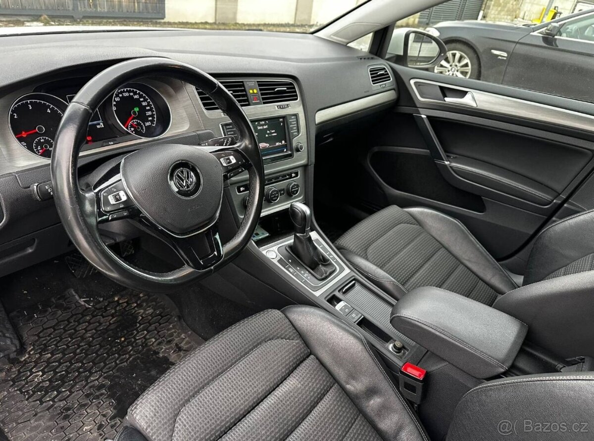 Volkswagen Golf 1.6 TDI DSG - 11