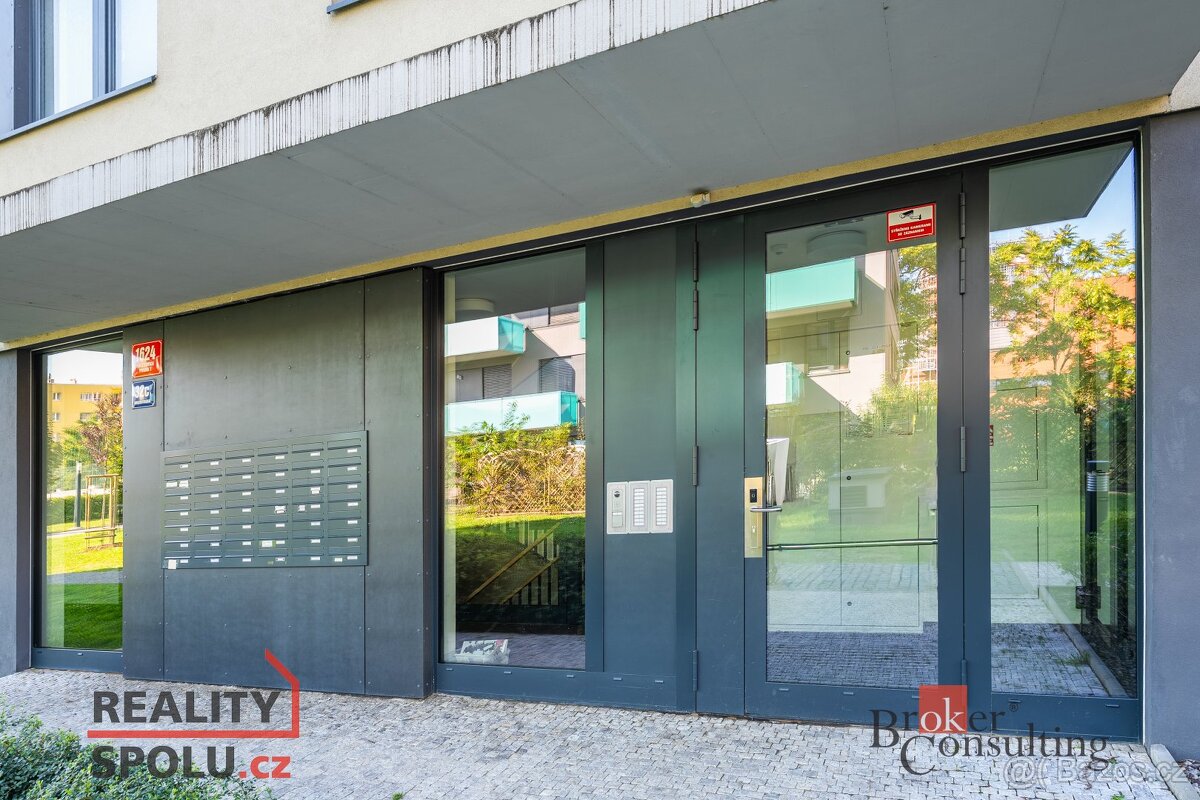 Pronájem, byty/2+kk, 69 m2, Argentinská 1624/32, 17000 Praha - 11