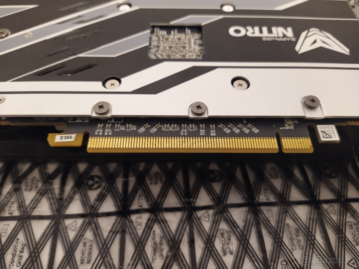 Sapphire NITRO+ Radeon RX 580 OC 8G - 11