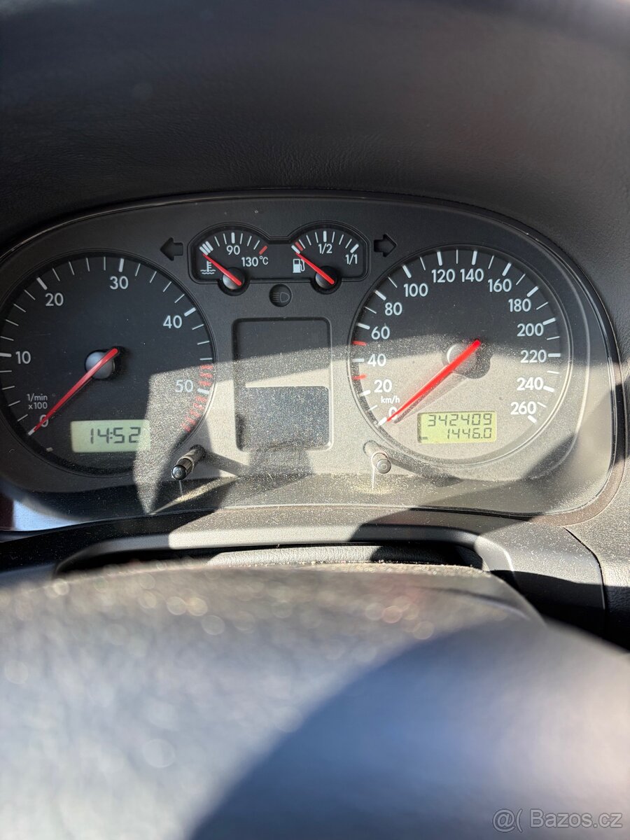 VW Golf 4 1.9 TDi - 11