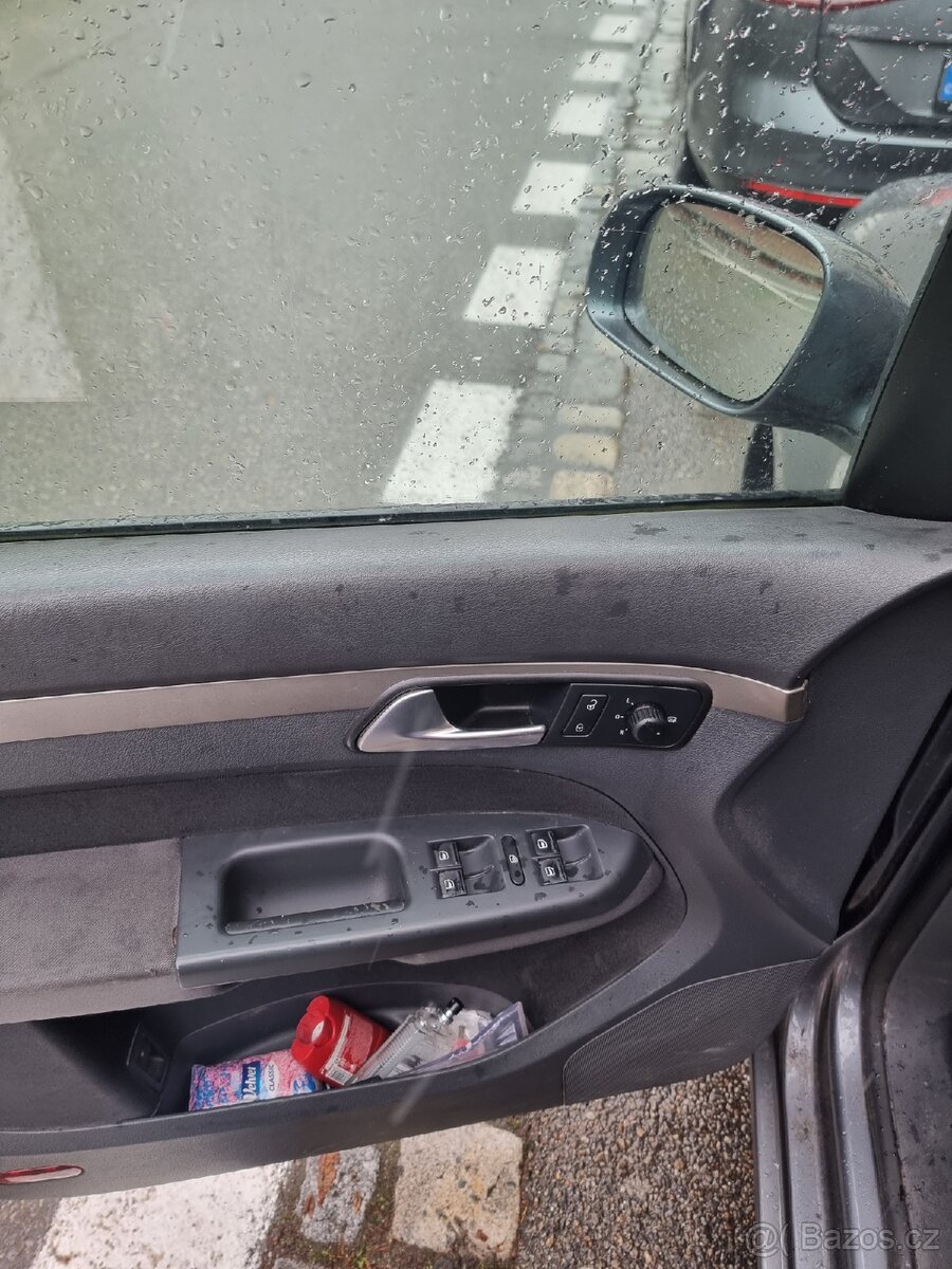 Prodám VW Touran 1.9 TDI r.v. 2006 - 11