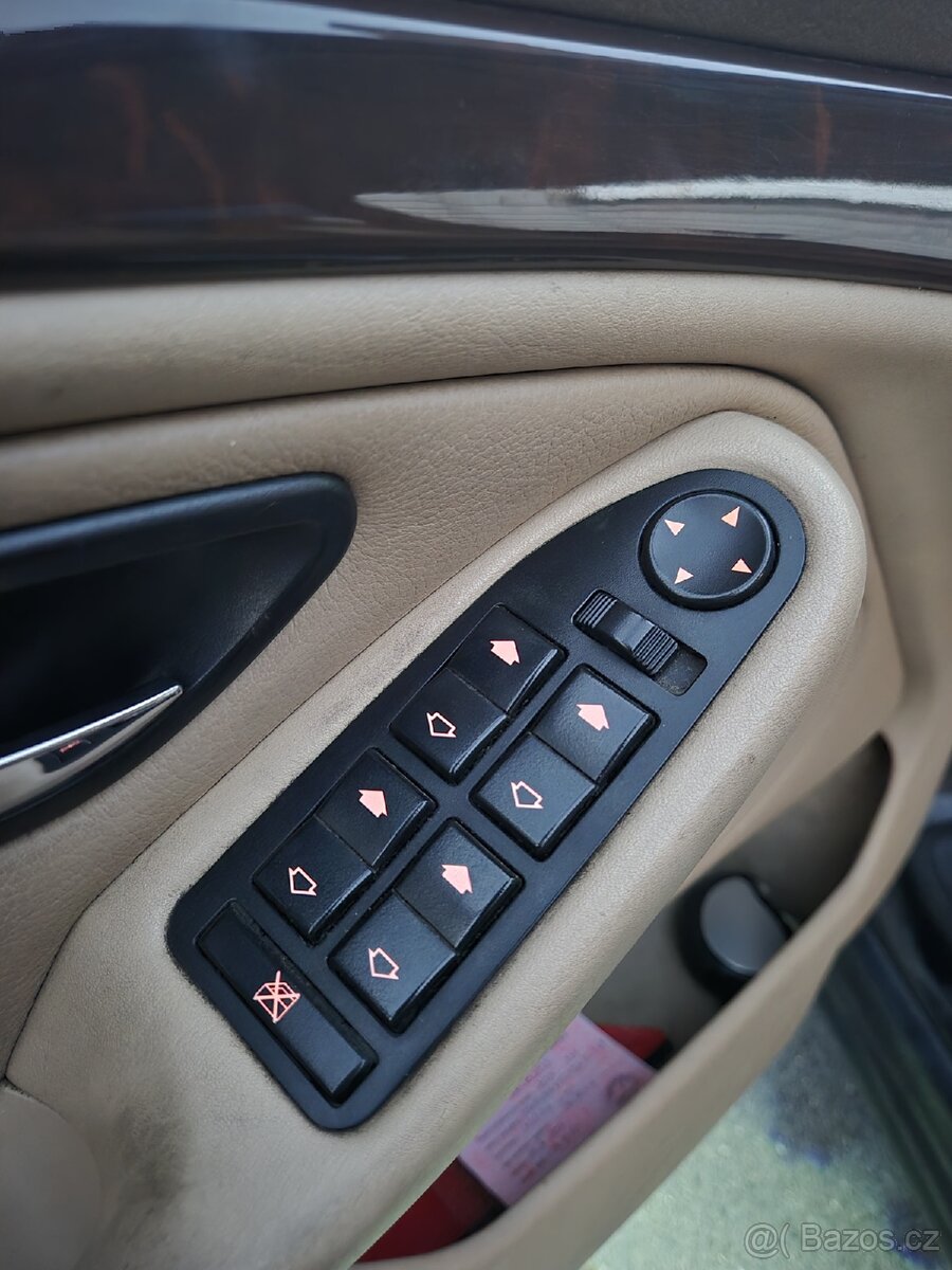 BMW E39 540I touring - 11