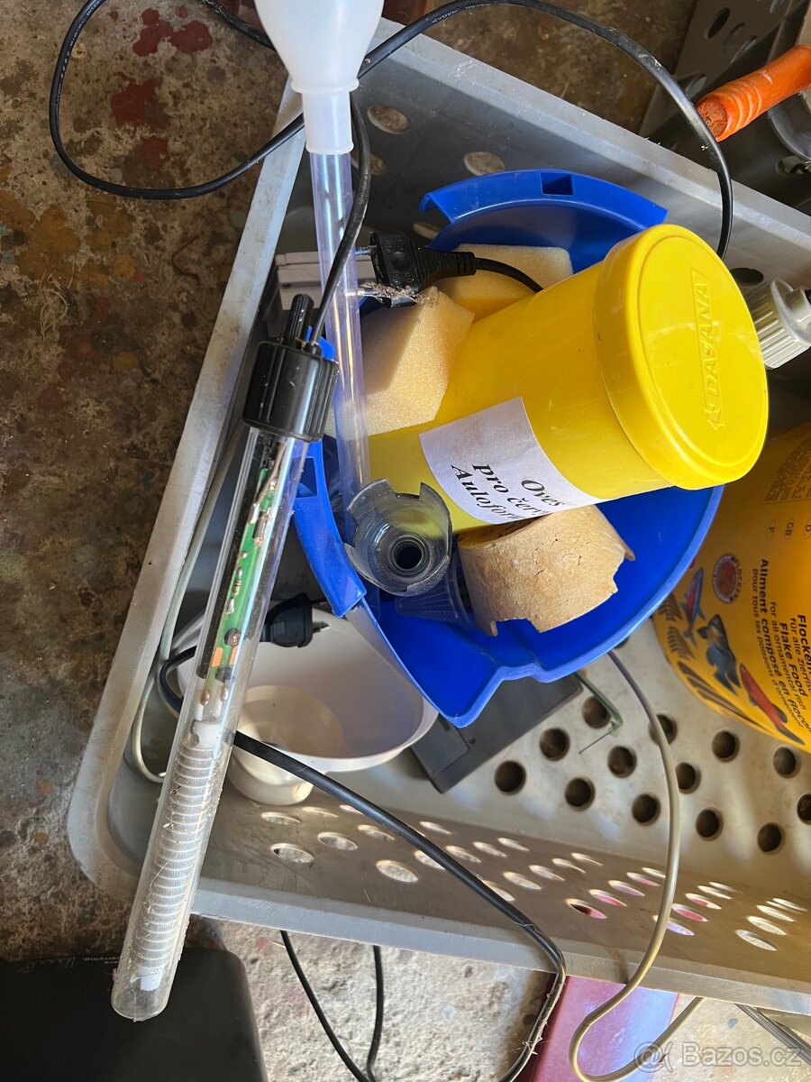 Velky akvariji set police prodana Vse ostatni zatim je - 11