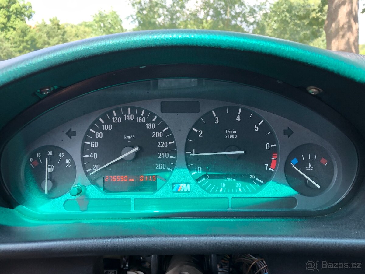 Bmw e36 V8, závodní - 11