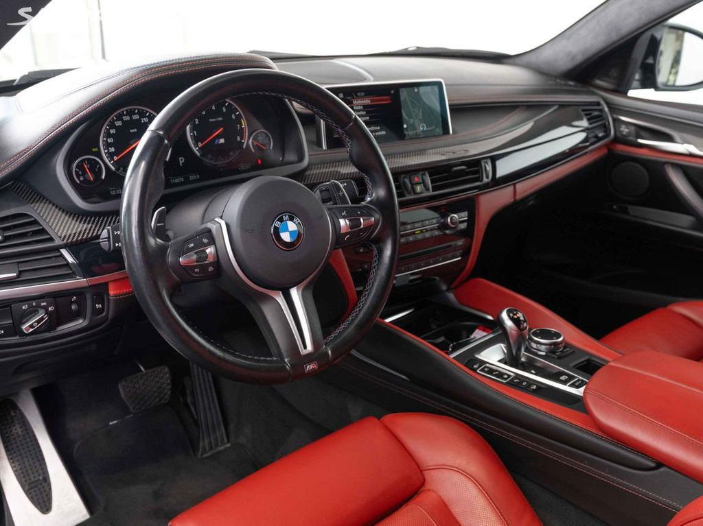 Prodám extrémně silné BMW X6 M , barva šedá - 11