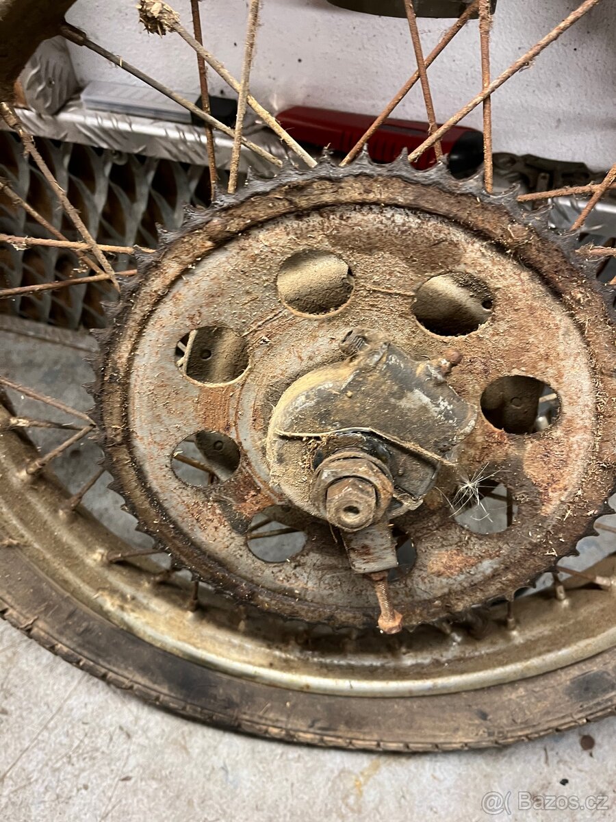 Kola Jawa pionýr/mustang - 11