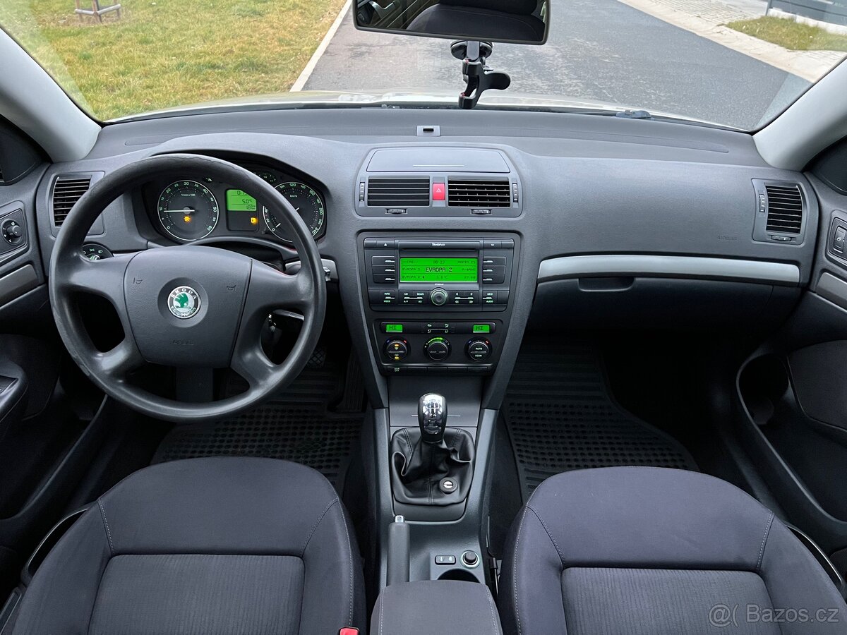 Škoda Octavia 2 1.9TDI 77kw Najeto 235 tis. km - 11