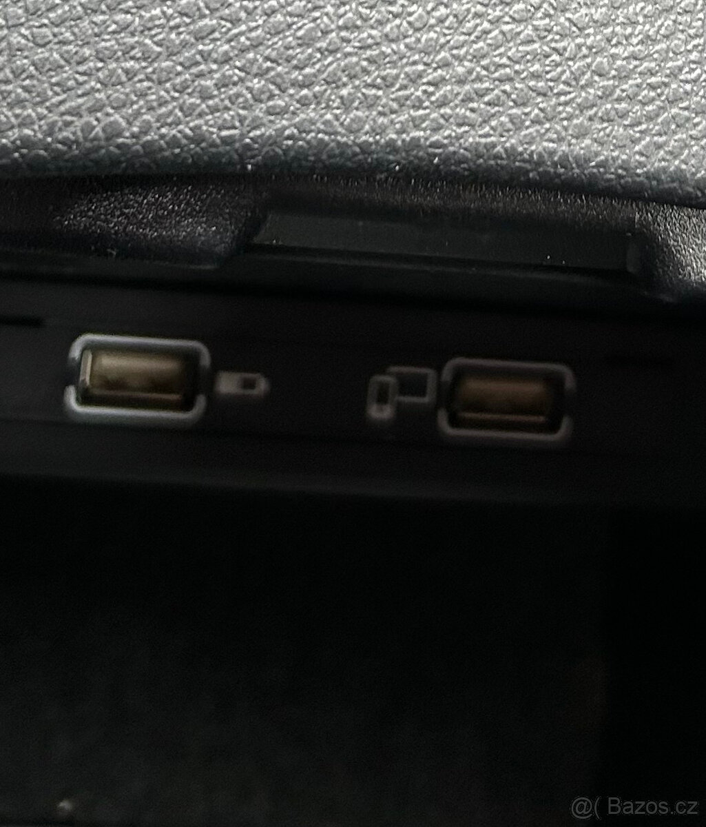 Mercedes-Benz třídy A A160 2017 - 11