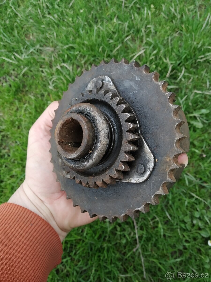 Jawa/ČZ Spojkový Koš 125/175/250 - 11