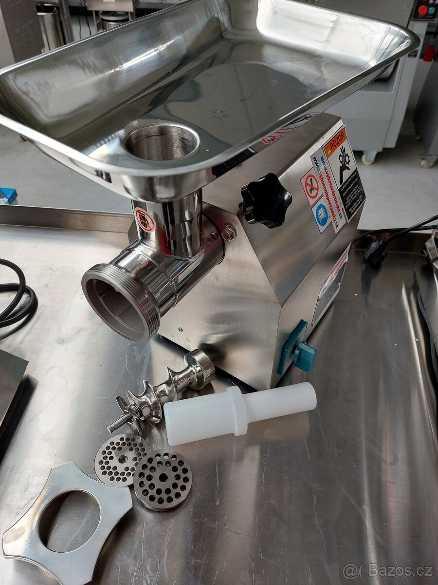 Mlýnek na maso 12 Řeznický vlček, Řezačka masa 12 - 11