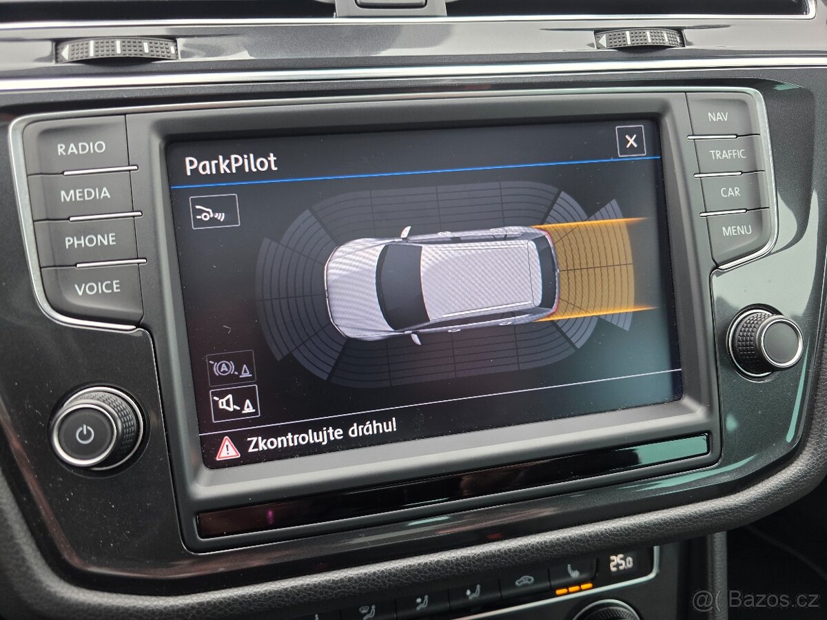 VW Tiguan R-line 2.0TDI 140kw 4x4 DSG - 11