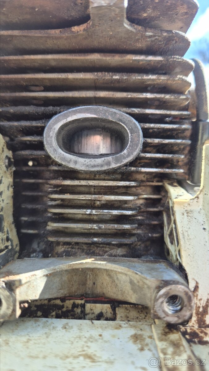 Stihl ms 270 na opravu - 11