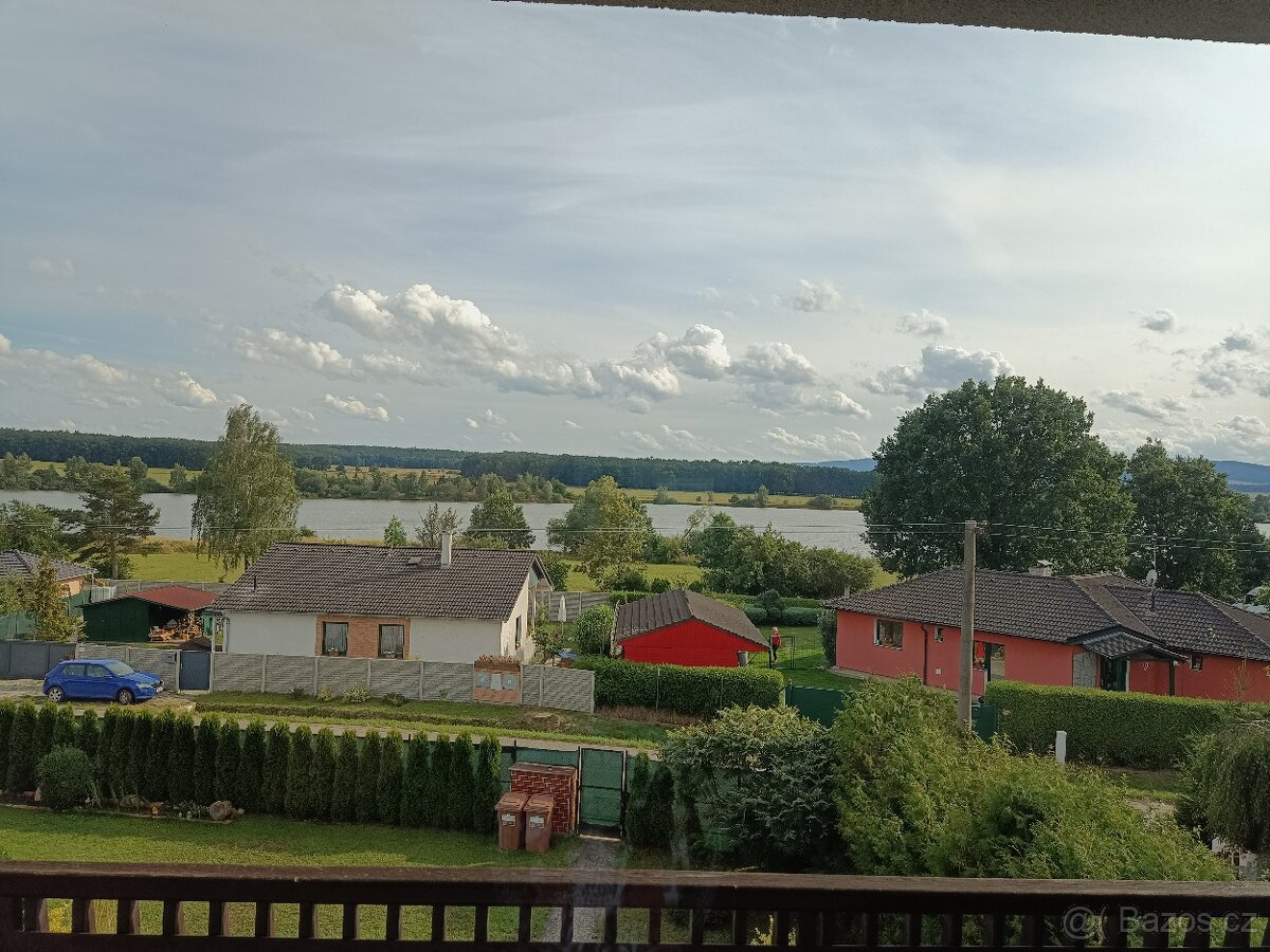 Prodej 2 Rodinných domu a stodoly v Haklových Dvorech - 11