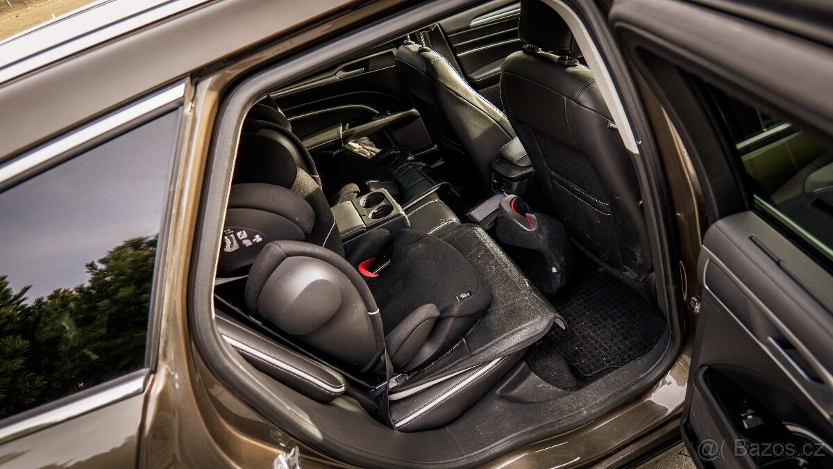 Mondeo Vignale 2.0 132kW, 4x4, tažné, 2xALU kola - 11