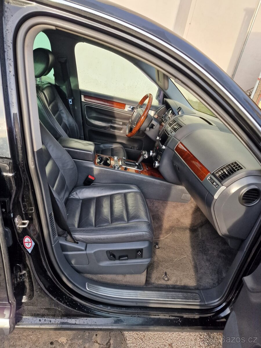 Volkswagen Touareg edice King Kong rok: 2005, 5.0tdi, - 11