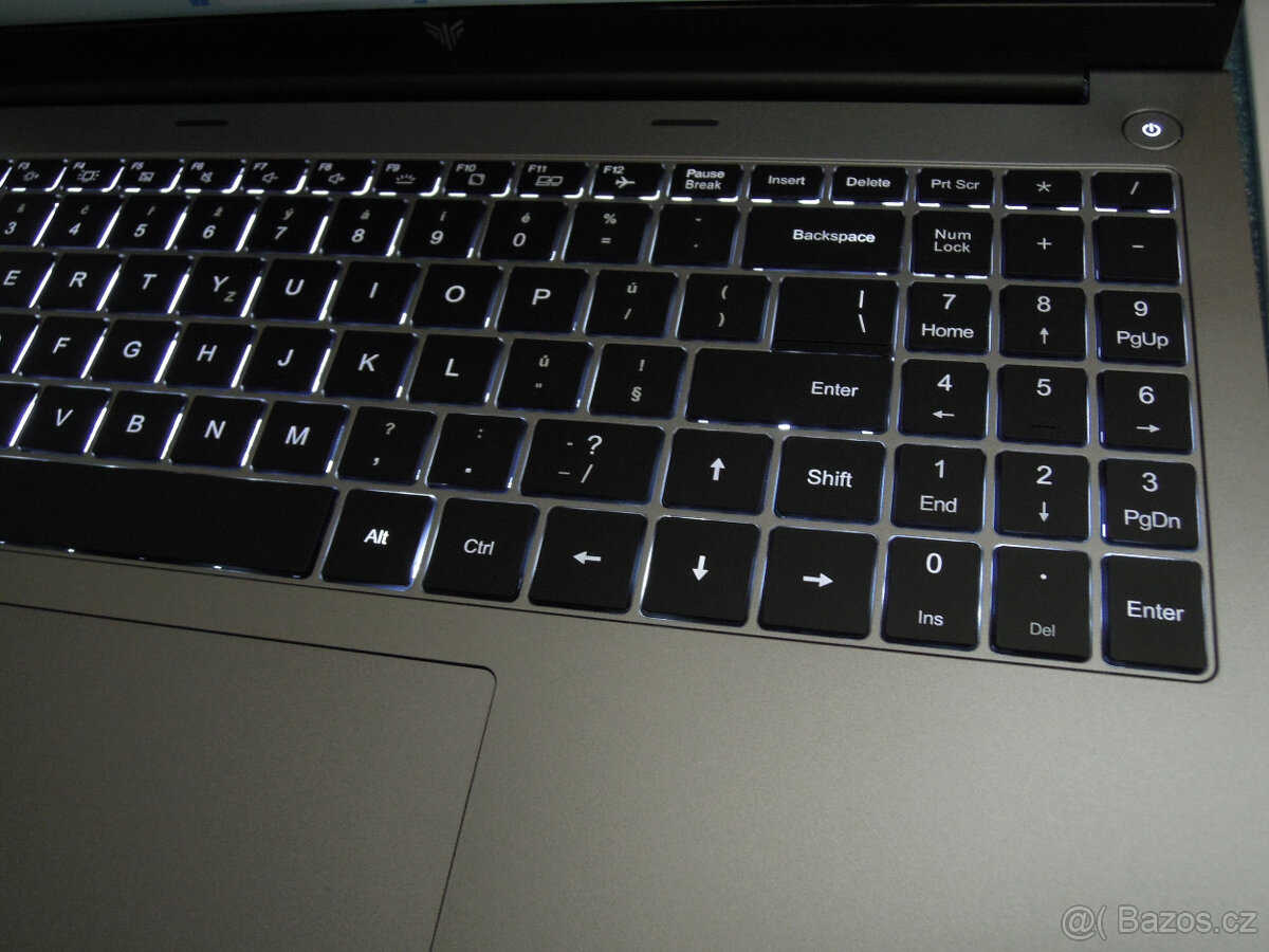 ACEMAGIC 16“ IPS Ryzen 7 7735HS 680M DDR5 16GB 512GB Záruka - 11