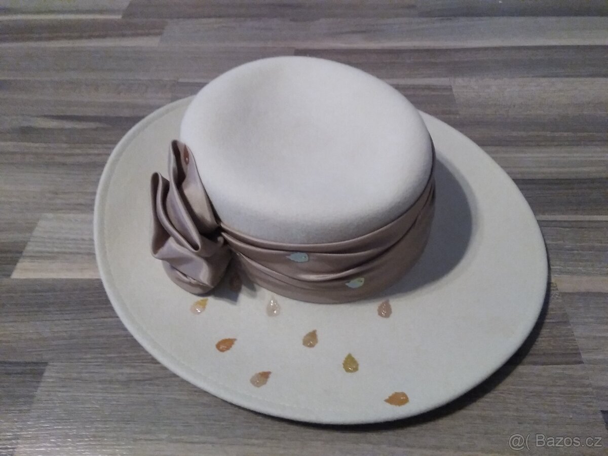 Dámský klobouk zn. Tonak - 11