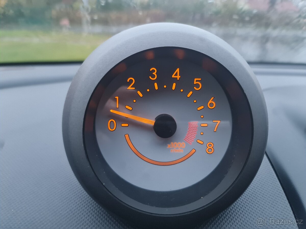 Daihatsu Sirion 4x4 1.3 16V, 64kW, 8/2006, klima - 11