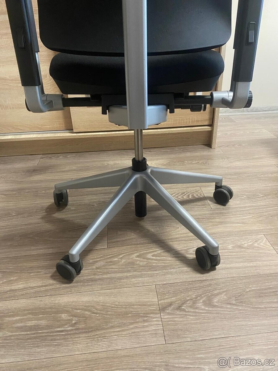 TOP Kancelářské / studijní křeslo Steelcase Please - 11