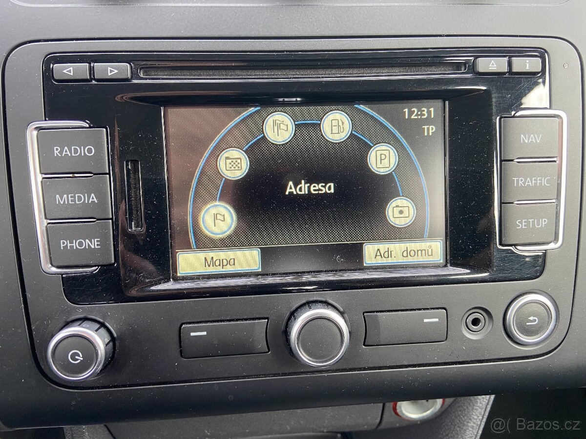 VW Touran 1.6 TDi Navigace,Climatronic - 11