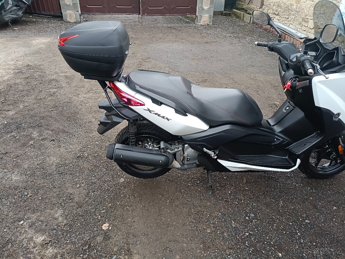 Yamaha x max 125i ABS rv. 2017 Cz doklady v ceně - 11