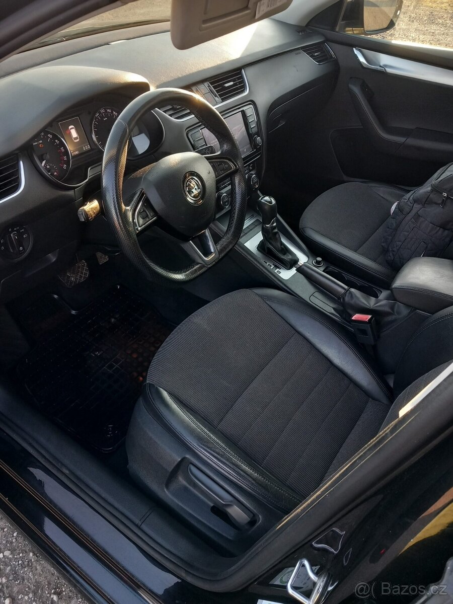 Škoda Octavia Combi 2.0 TDI Elegance/Style DSG - 11