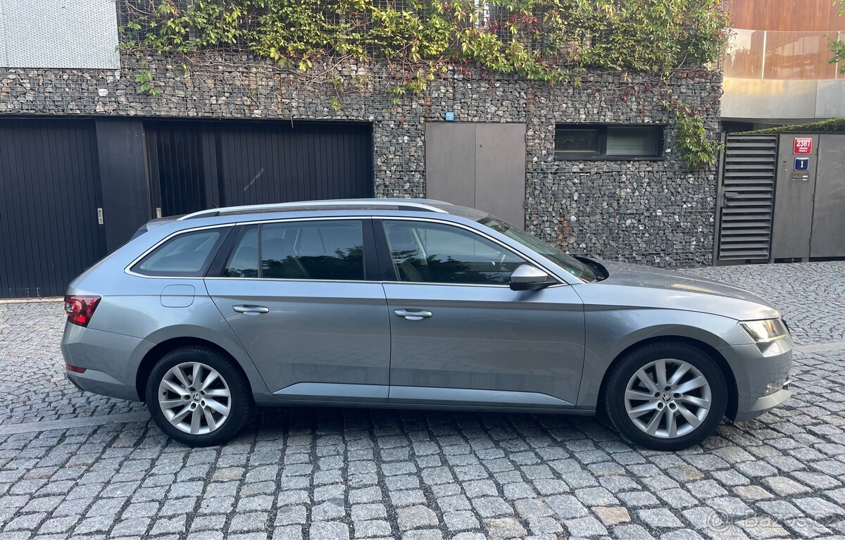 Skoda Superb r.v 2017 2.0d DSG - 11