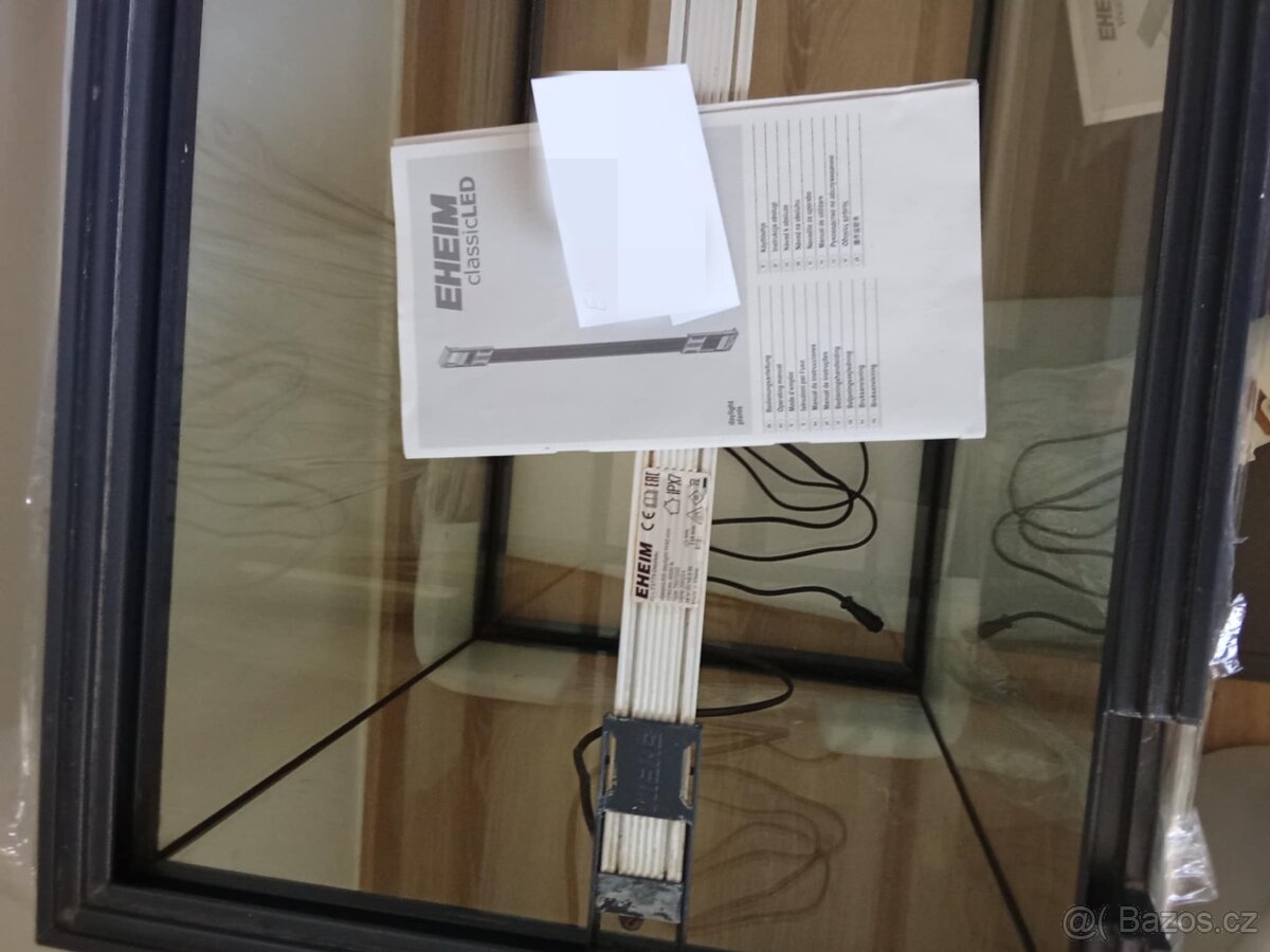 Komplet akvárium 240 litrový - 11