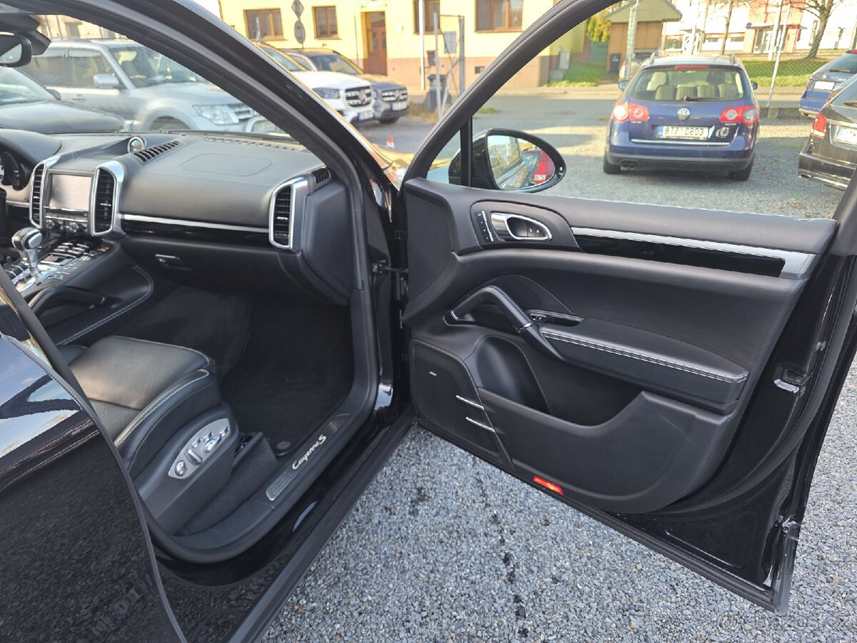 Porsche Cayenne 4.2 V8 TDI Bose 4x4 - 11