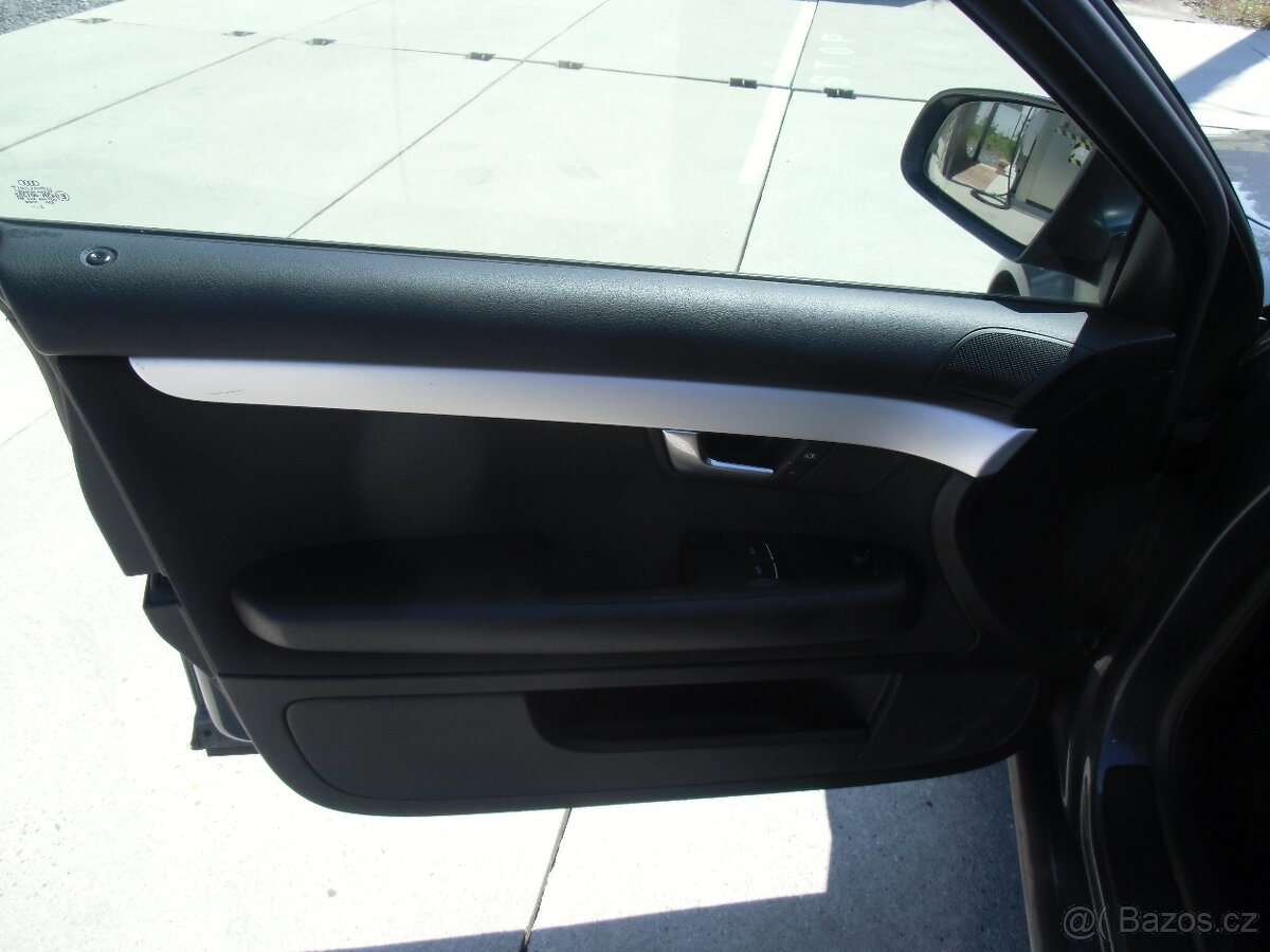 Audi A4 Avant 1.8 TURBO S-LINE - 11