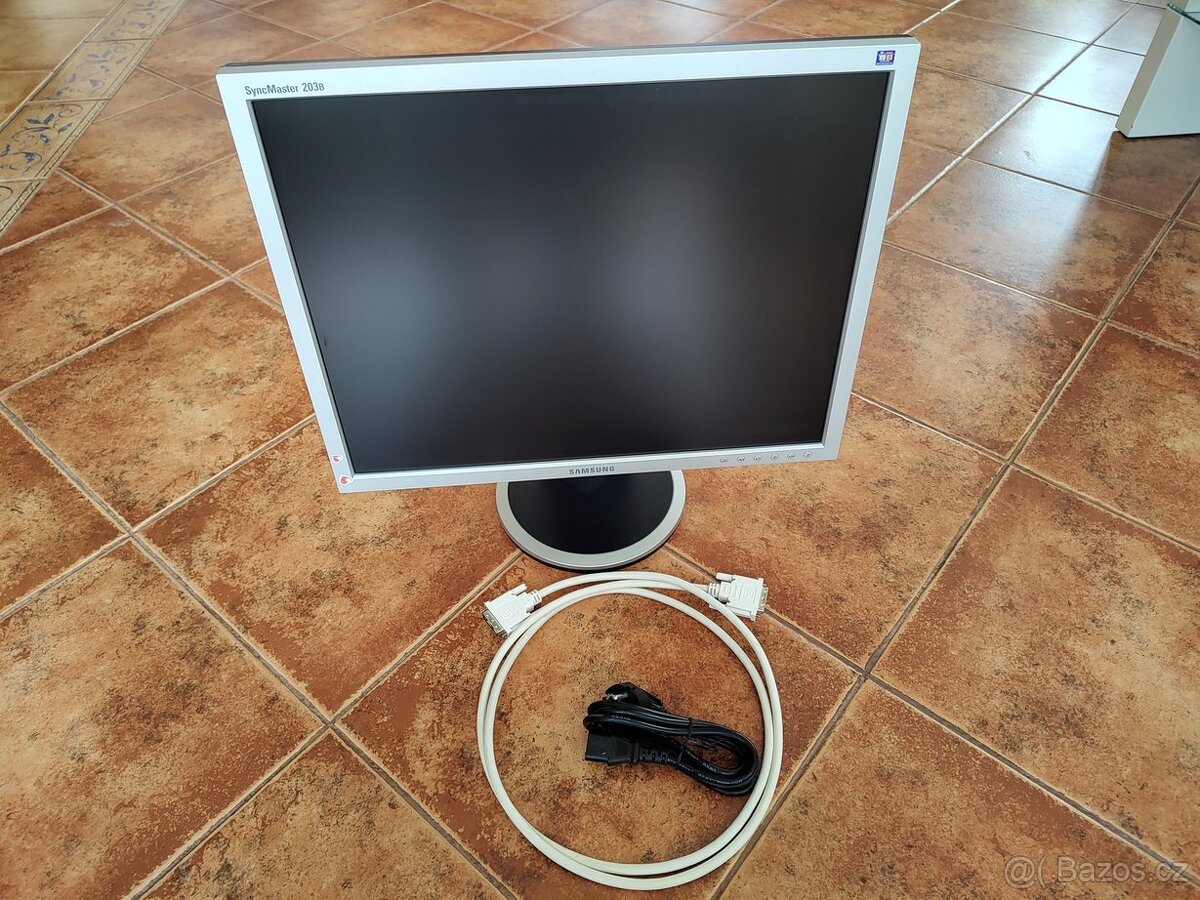 PC soc.775, C2D E7600, monitor - 11