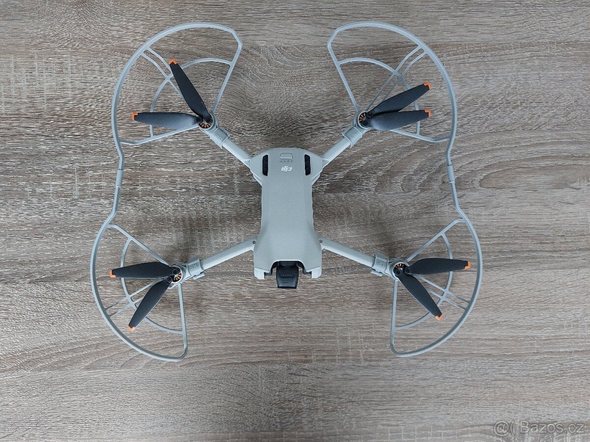 DJI Mini 3 Fly More Combo (DJI RC) - 11