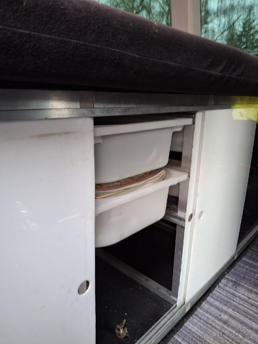 Vestavba do auta - 11