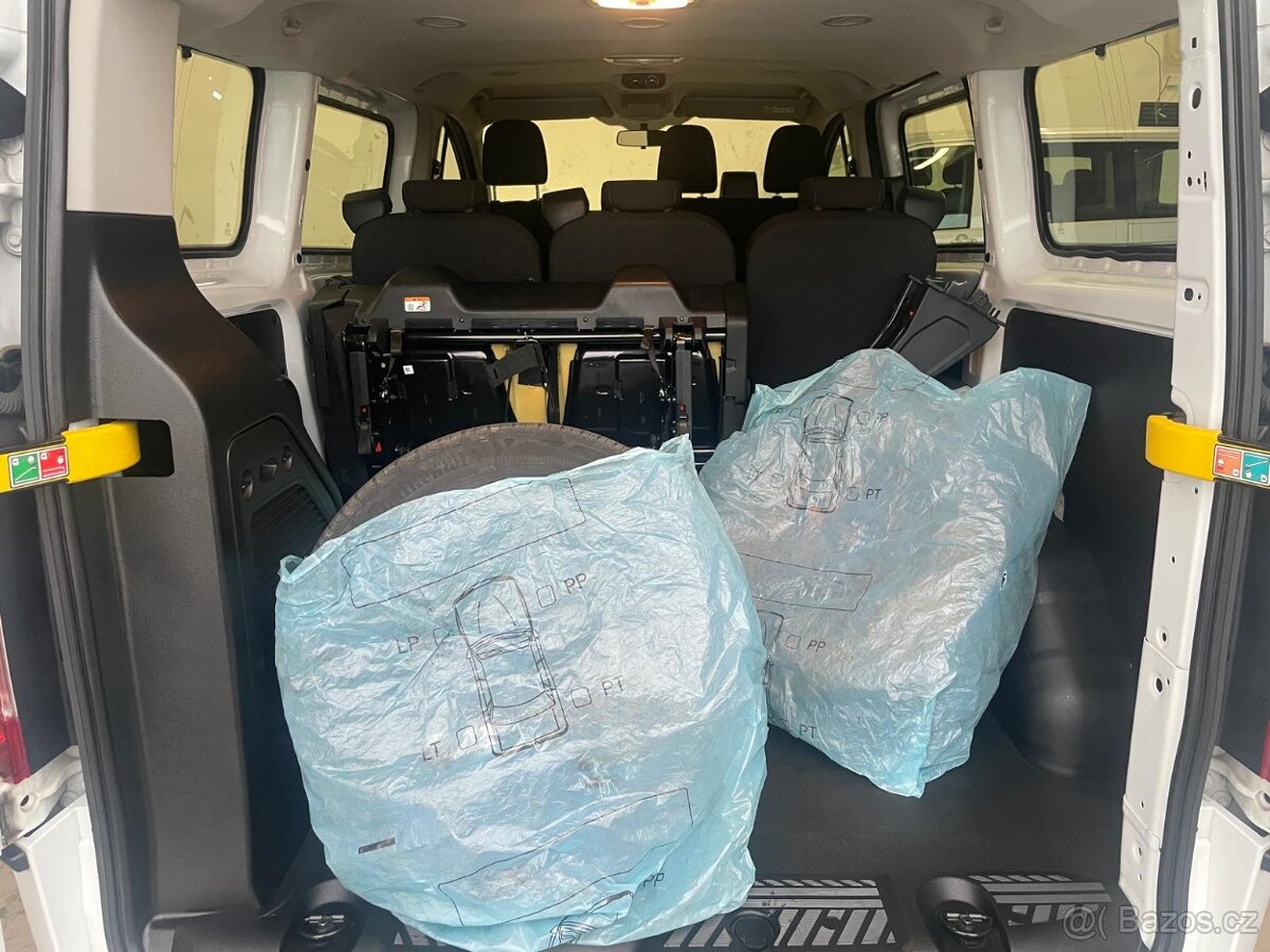 Ford Transit Custom 2,0TDCi 9Míst - 11