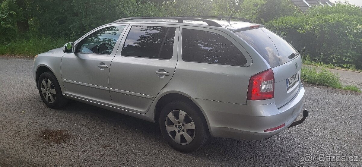 Škoda Octavia combi II 2.0 TDI 103KW Elegance Tažné-CZ-TOP - 11