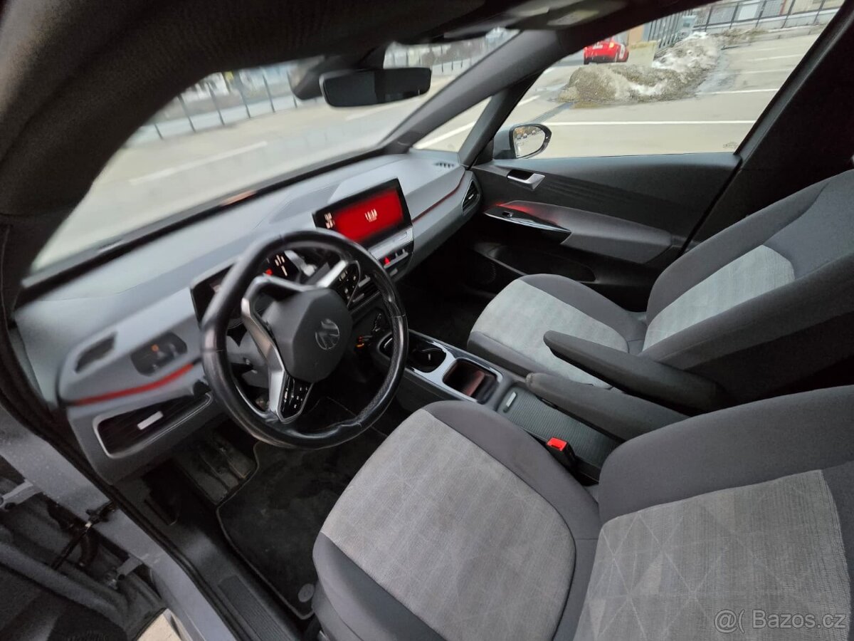 VW ID.3, 58 kWh, tepelné čerpadlo, servis VW - 11