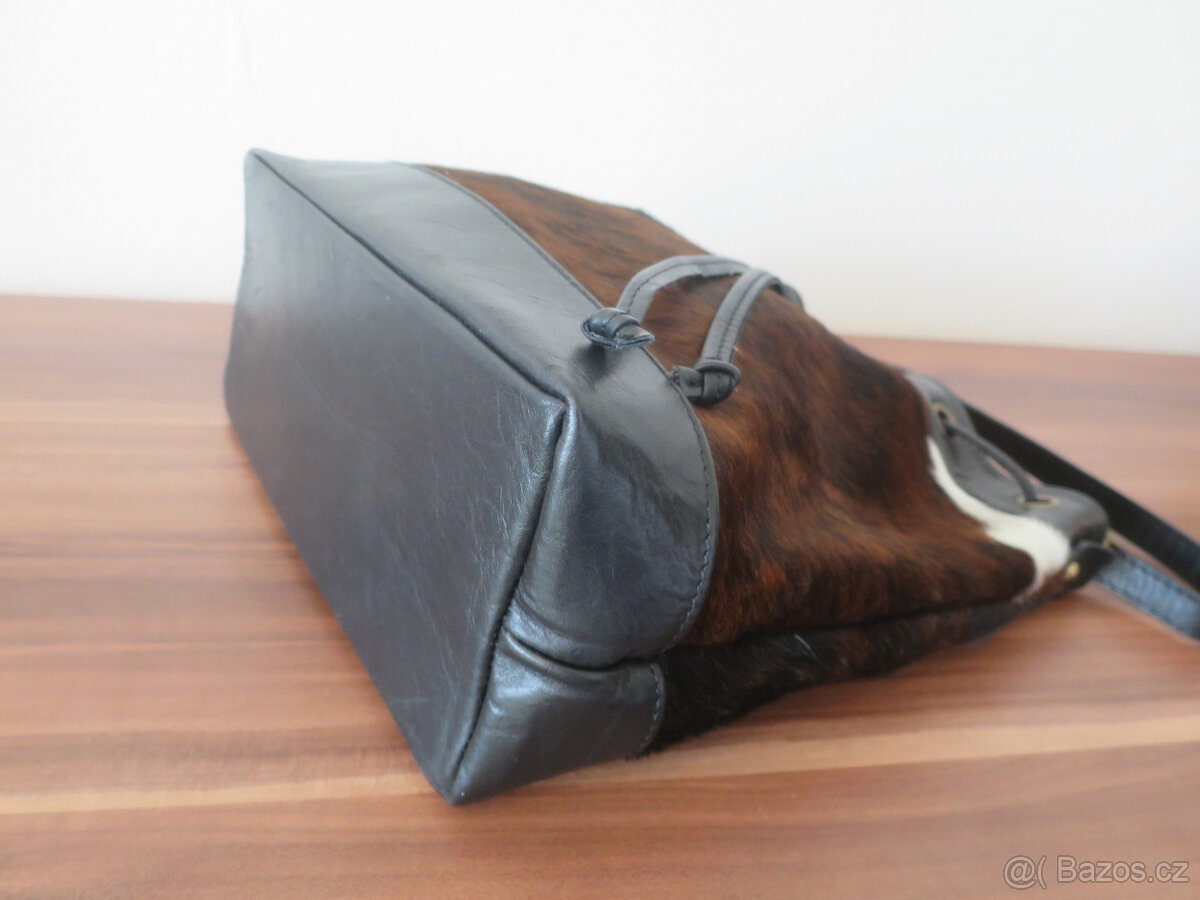 Nová kožená kabelka se srstí (Itálie) - 11