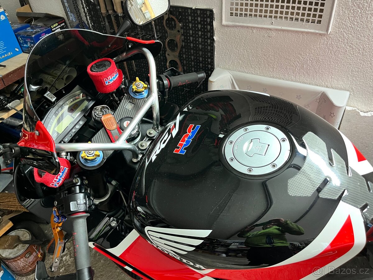 Honda vtr 1000 sp-2 - 11