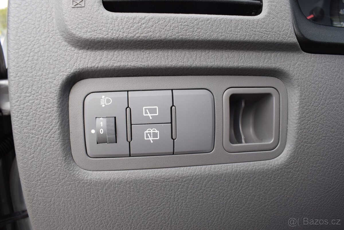 Kia Rio 1,3i SUPER STAV,PO SERVISU - 11