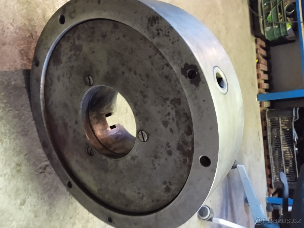 Sklíčidlo 400 k soustruhu - 11