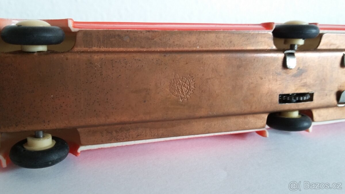 Stará hračka Směr autobus Škoda 706 RTO na setrvačník - 11