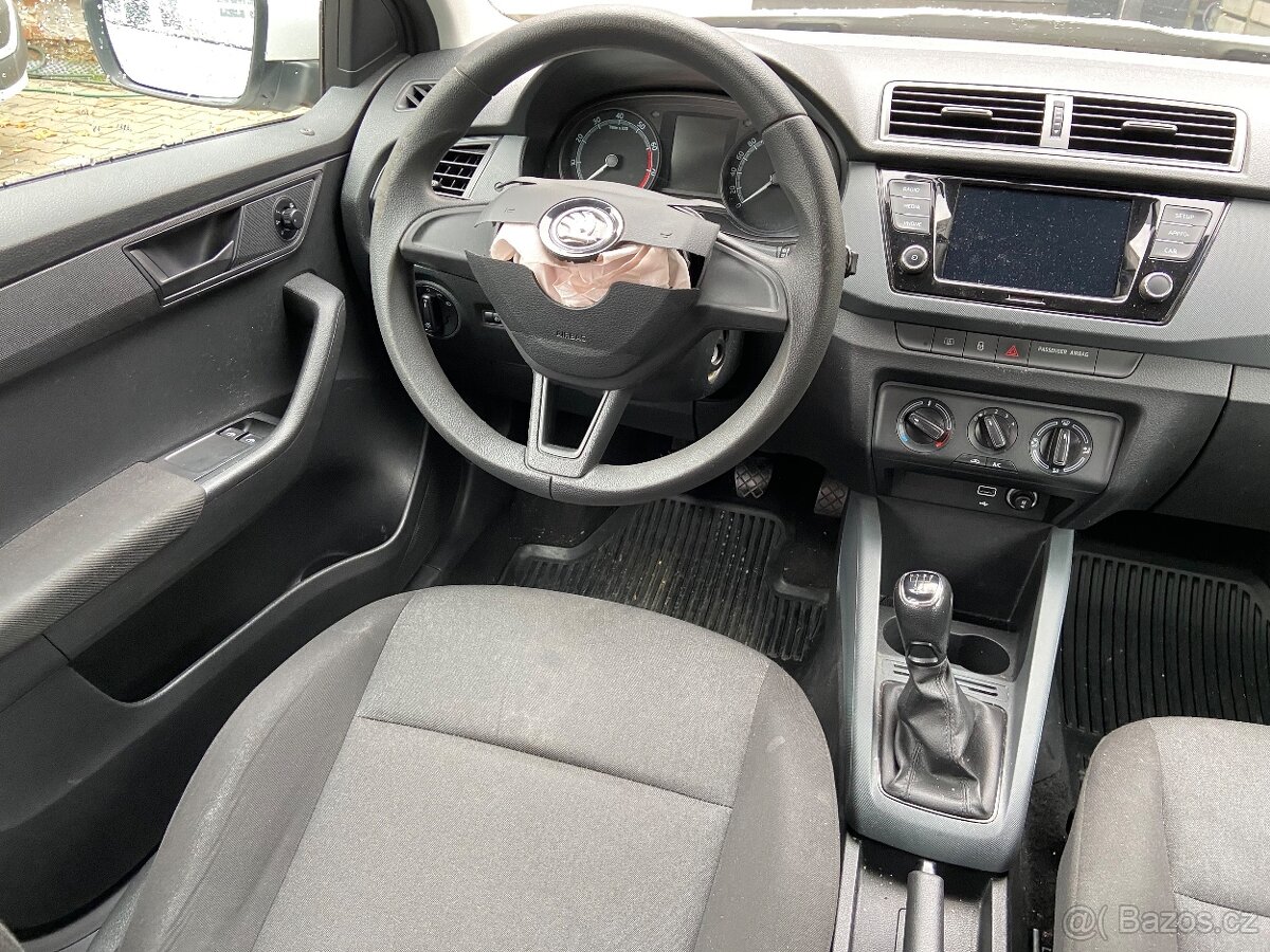 ŠKODA FABIA 3 1.0 TSi COMBI - 11