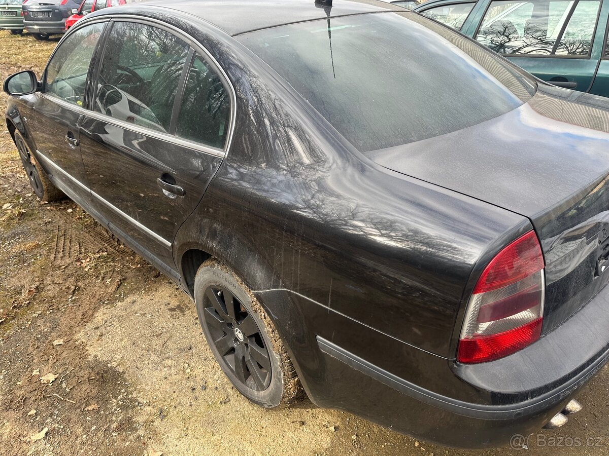 Škoda Superb 2,5 tdi Laurin&Klement díly - 11