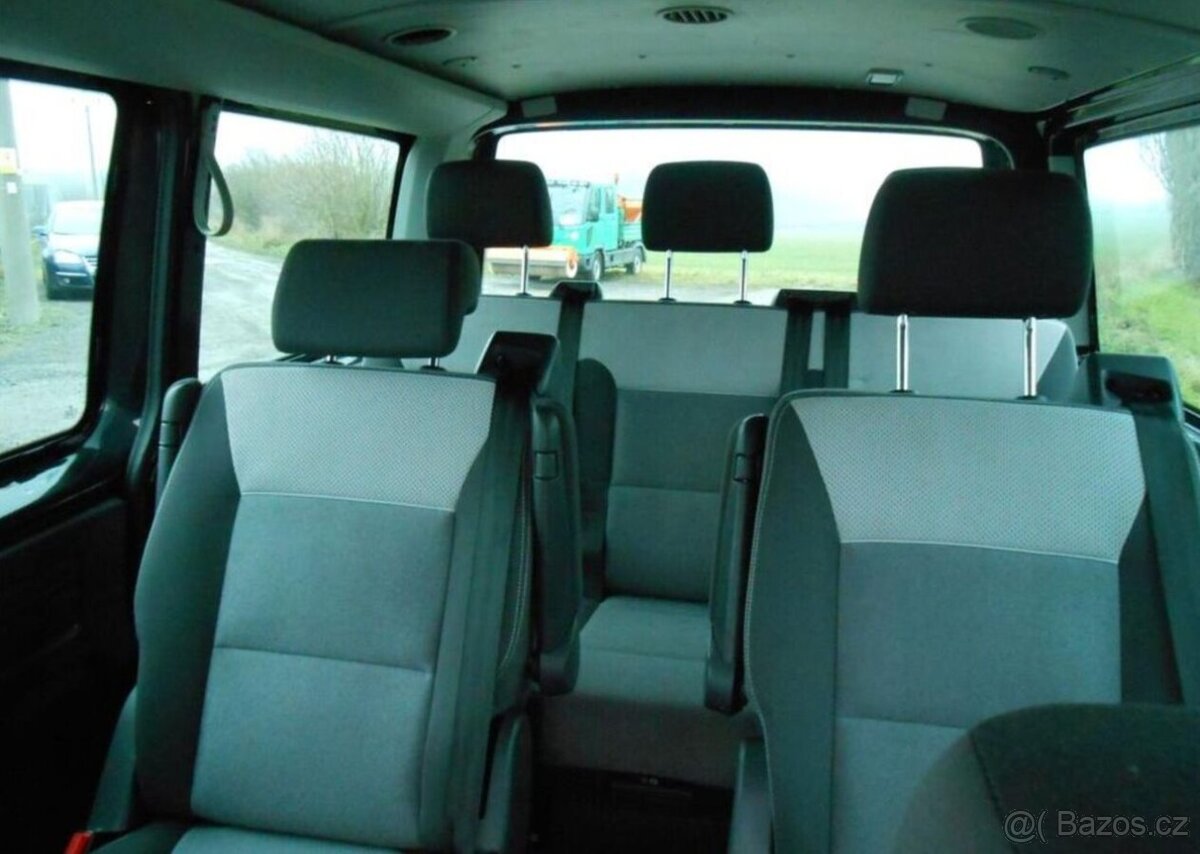 Volkswagen Multivan 1,9 TDI 92 kW 7Míst.Serviska nafta - 11
