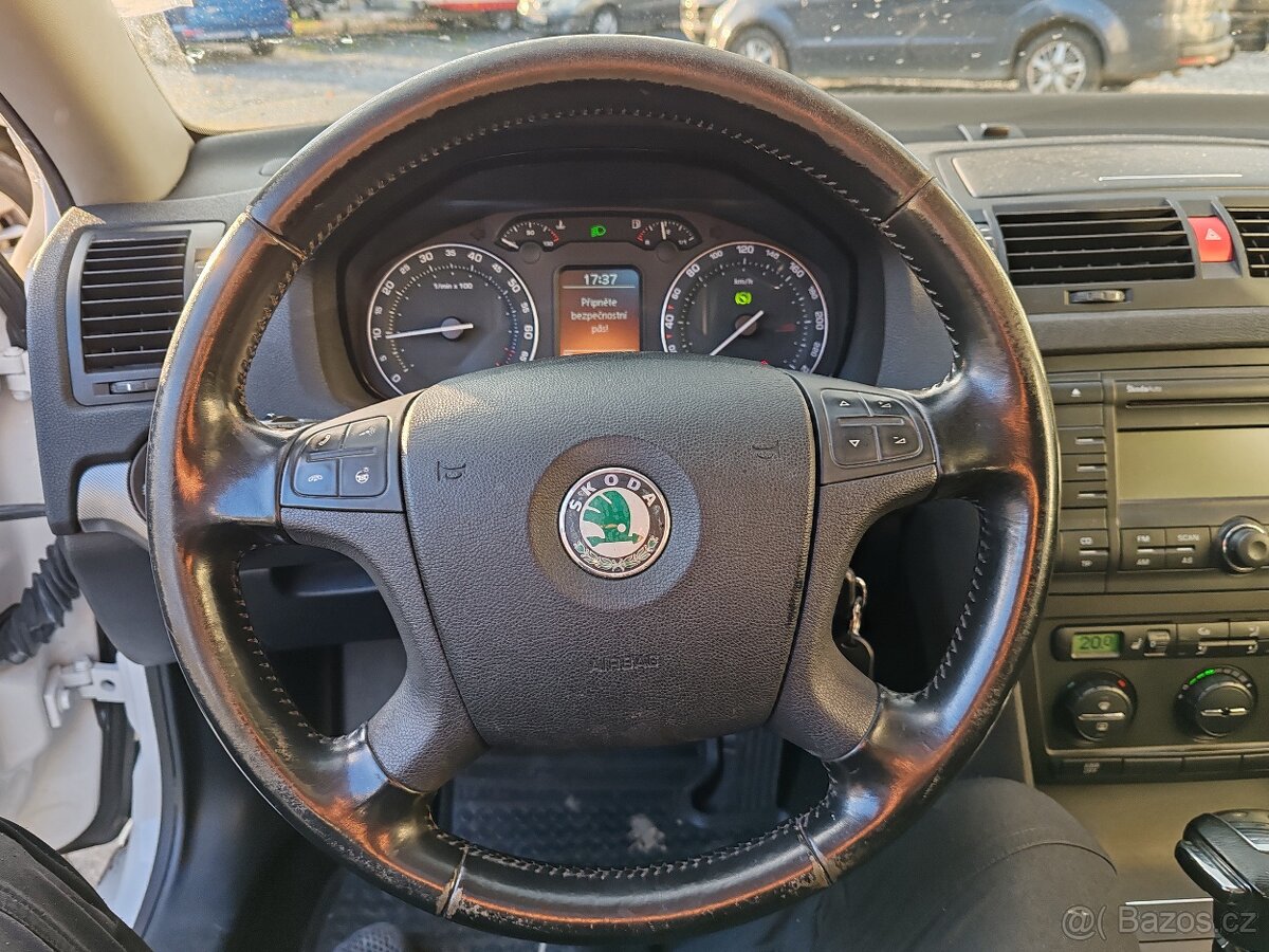 Škoda Octavia 1.6i,automat - 11