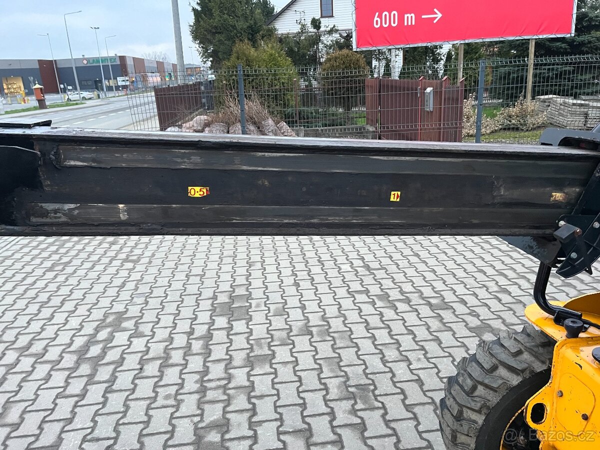 Teleskopický nakladač manipulátor JCB 520-40, Manitou, Merlo - 11