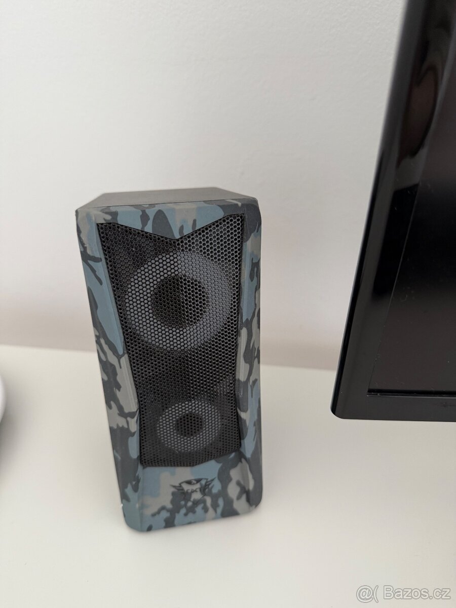 Počítač Genesis Titan včetně příslušenství - 11